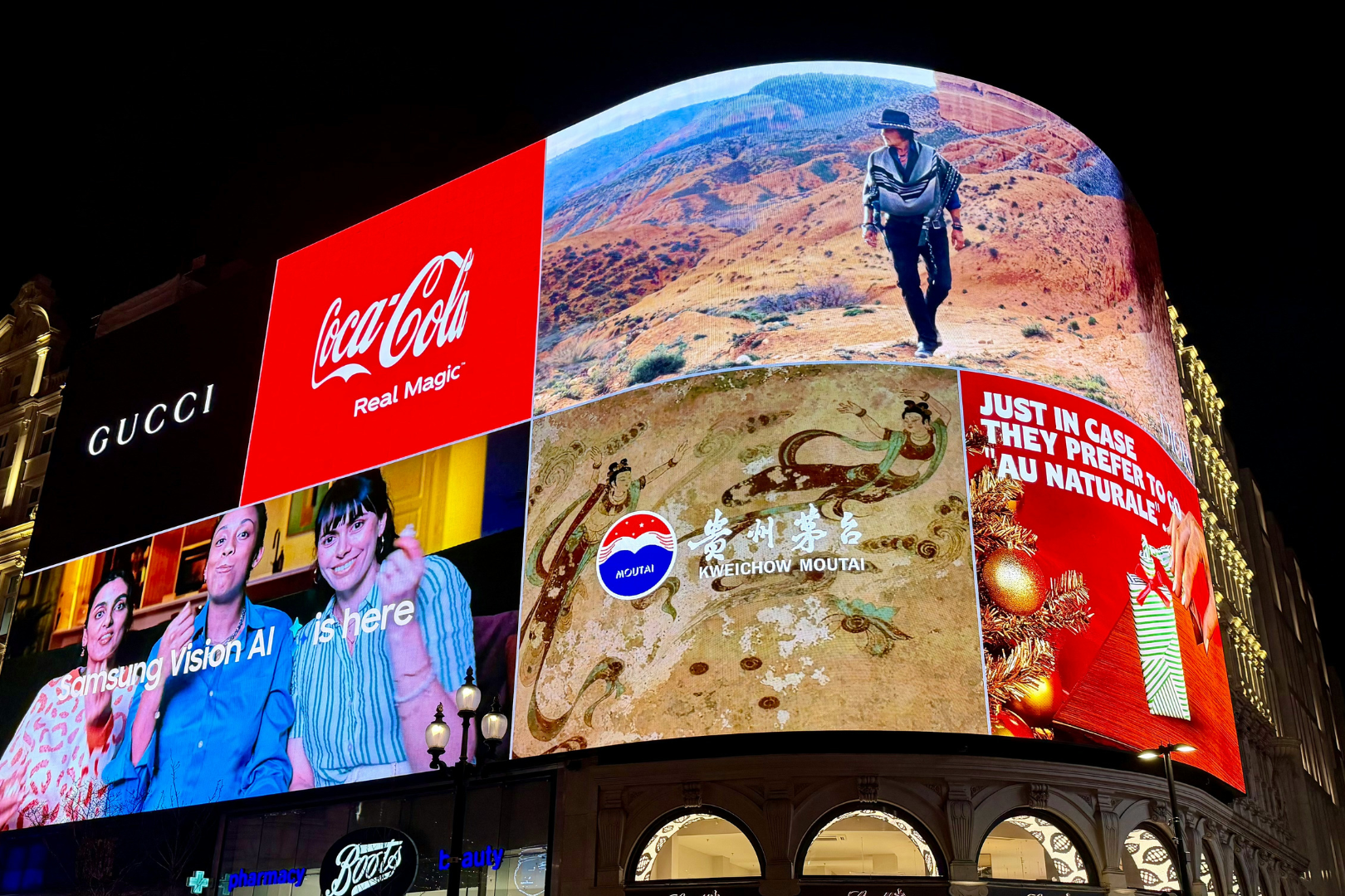 dooh-screen-big-city